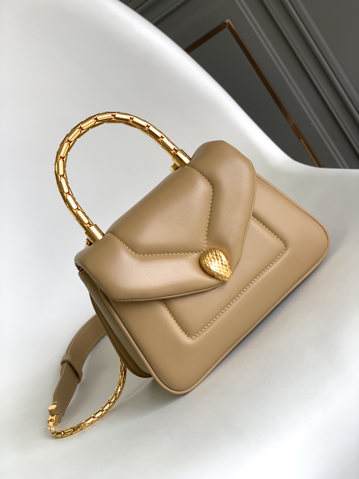 Bvlgari_Serpenti_Reverse